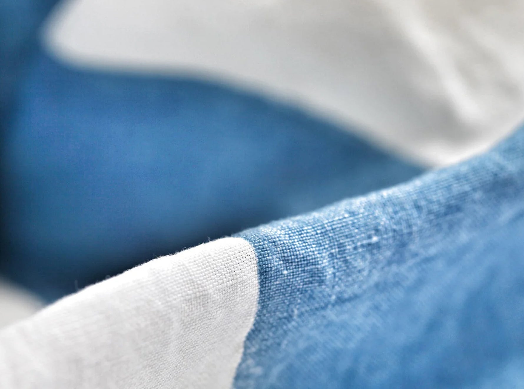 Cornice Linen Tablecloth in Sky Blue