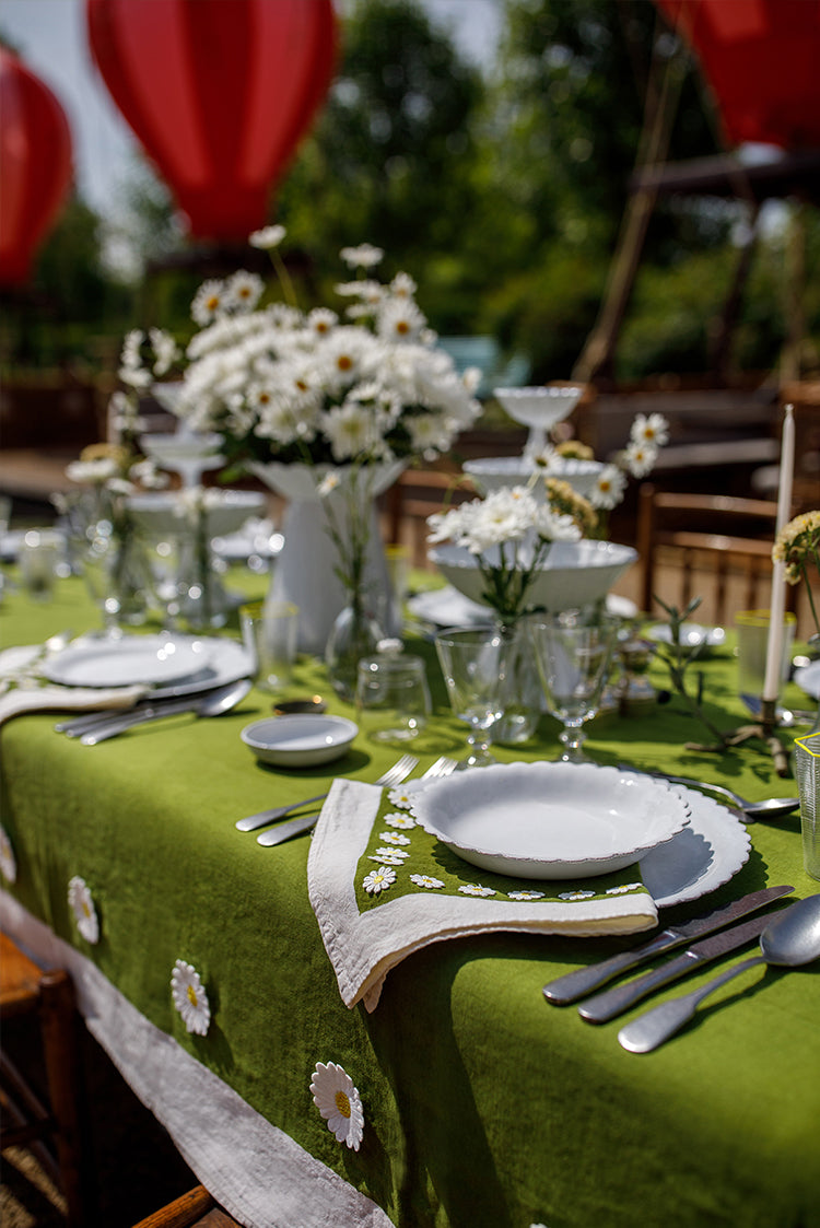 Daisy Full Field Linen Tablecloth and Napkin Set in Avocado Green