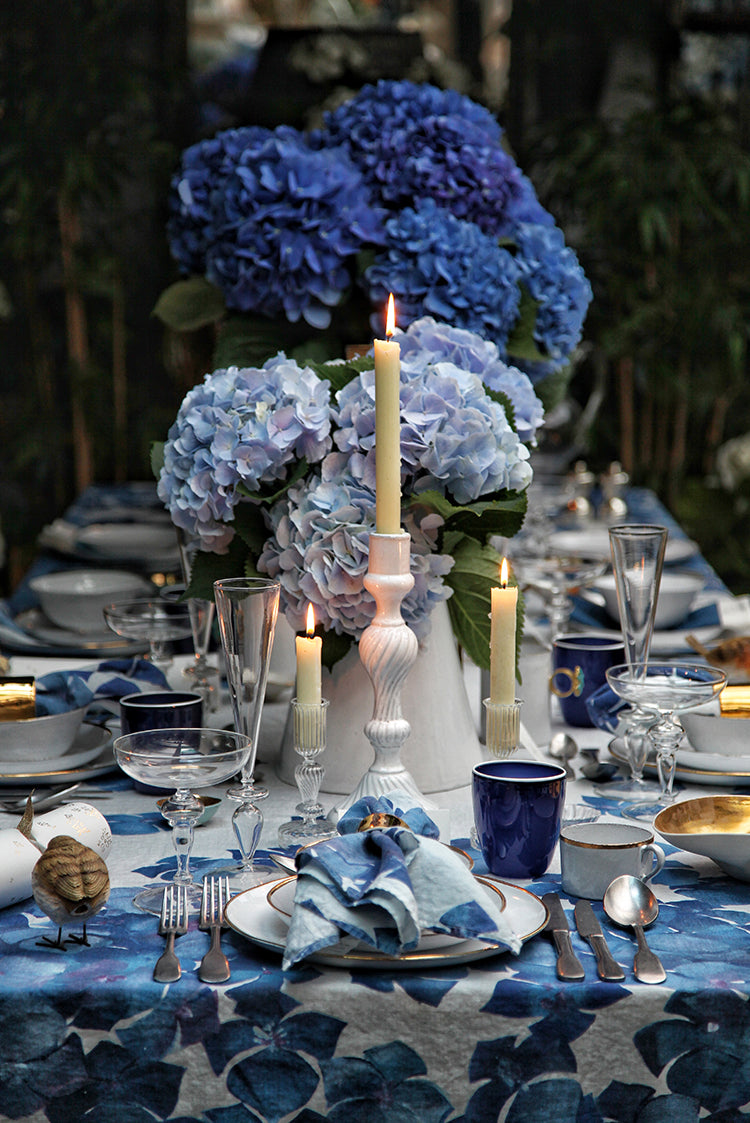 Hydrangea Linen Tablecloth in Blue