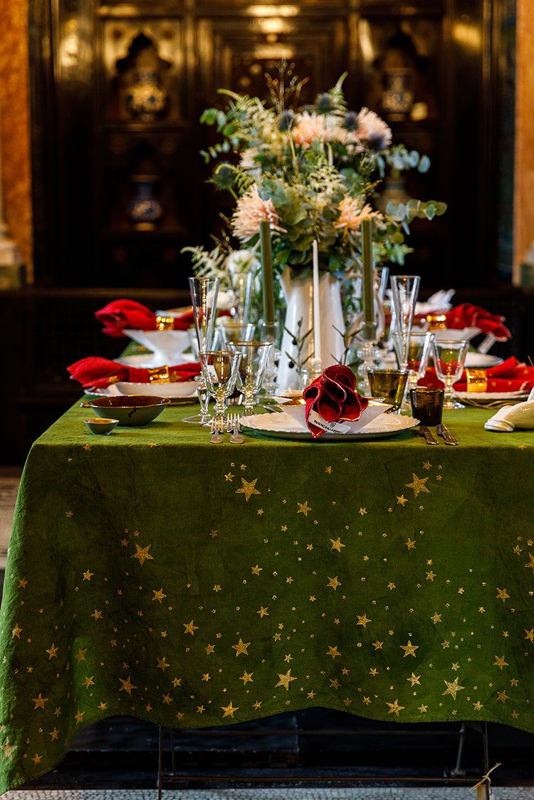 Falling Stars Linen Napkin in Avocado Green, 50x50cm