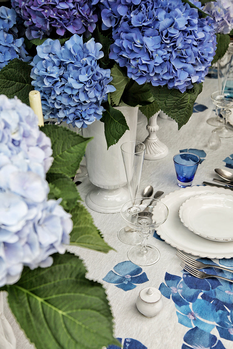 Hydrangea Linen Tablecloth in Blue