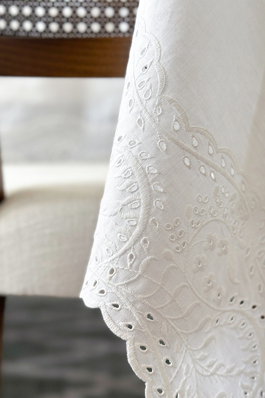 Broderie Anglaise Linen Tablecloth