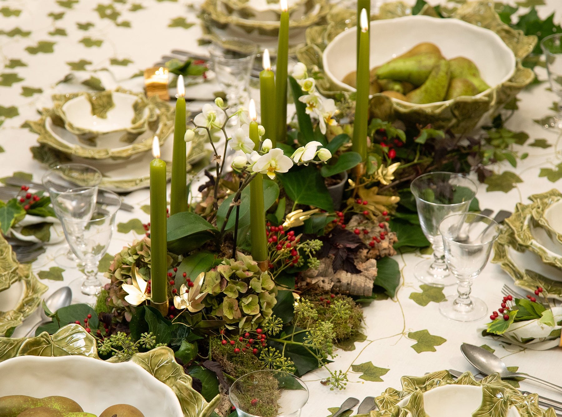 Ivy Brass Wrap Around Napkin Ring