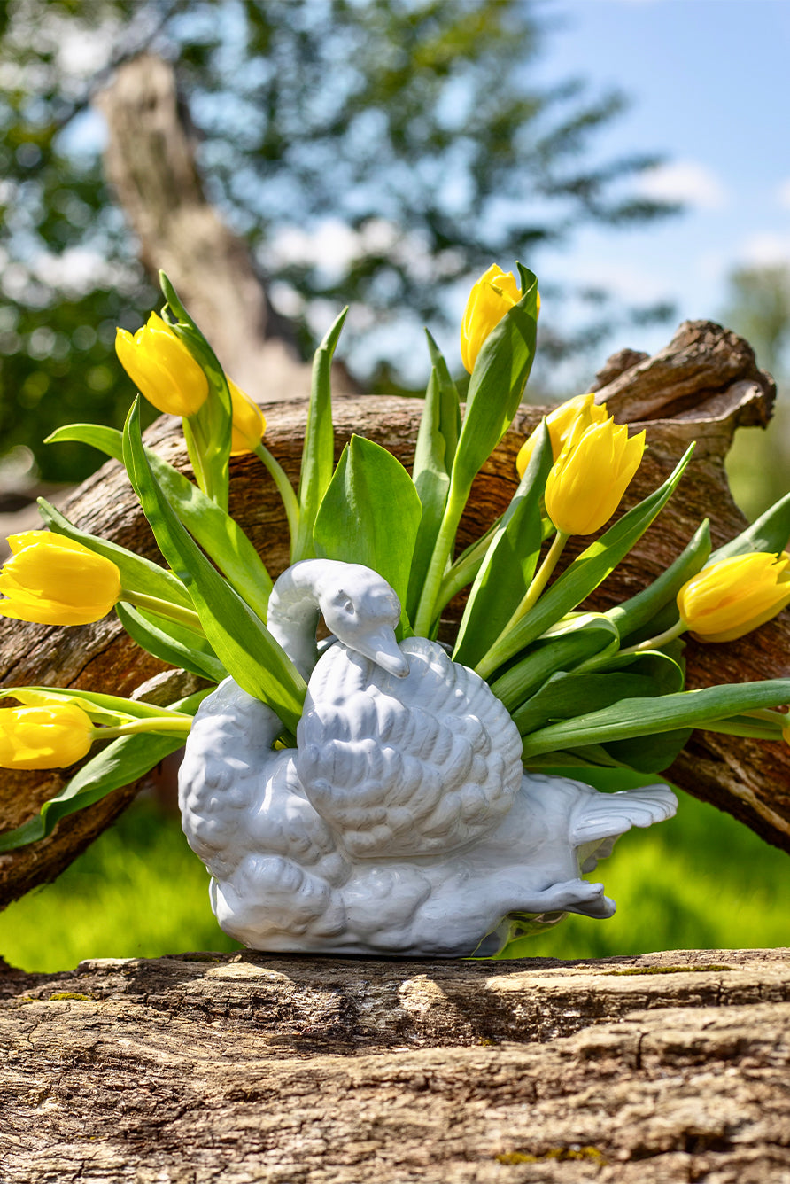 Swan Vase by Astier de Villatte, 23.5cm